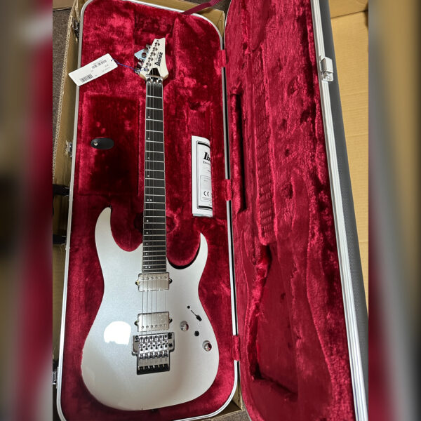 Guitarra Eléctrica Ibanez Prestige RG5320C-PW b-stock 2