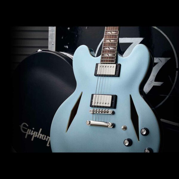 Guitarra Eléctrica Dave Grohl DG-335 Semi-Hollow Pelham Blue 3
